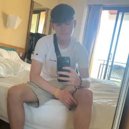 Competitive profile icon